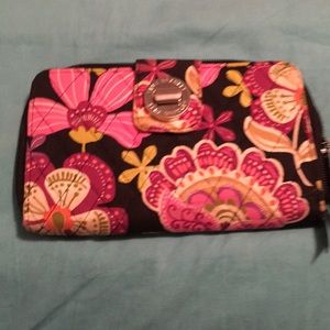 Vera Bradley turn key lock wallet